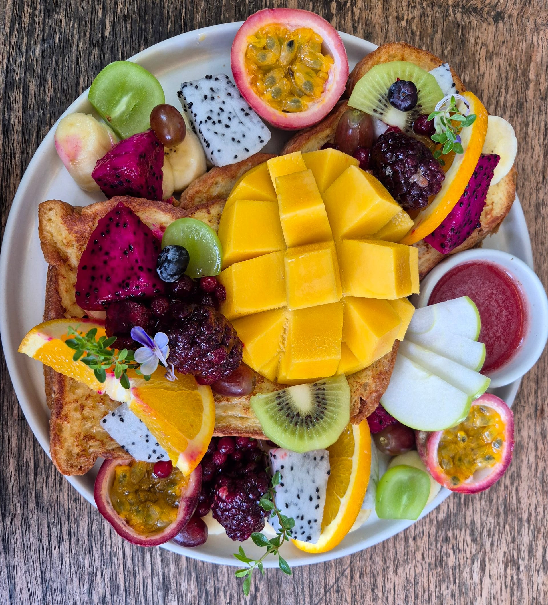 French Toast with tropical fruits at Sun Rays Café